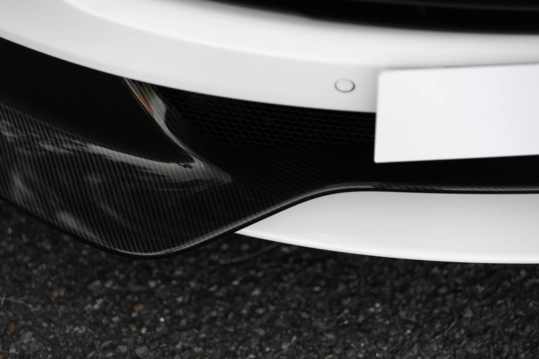 2014 Aston Martin Vanquish 2nd Gen - Image 25 of 31