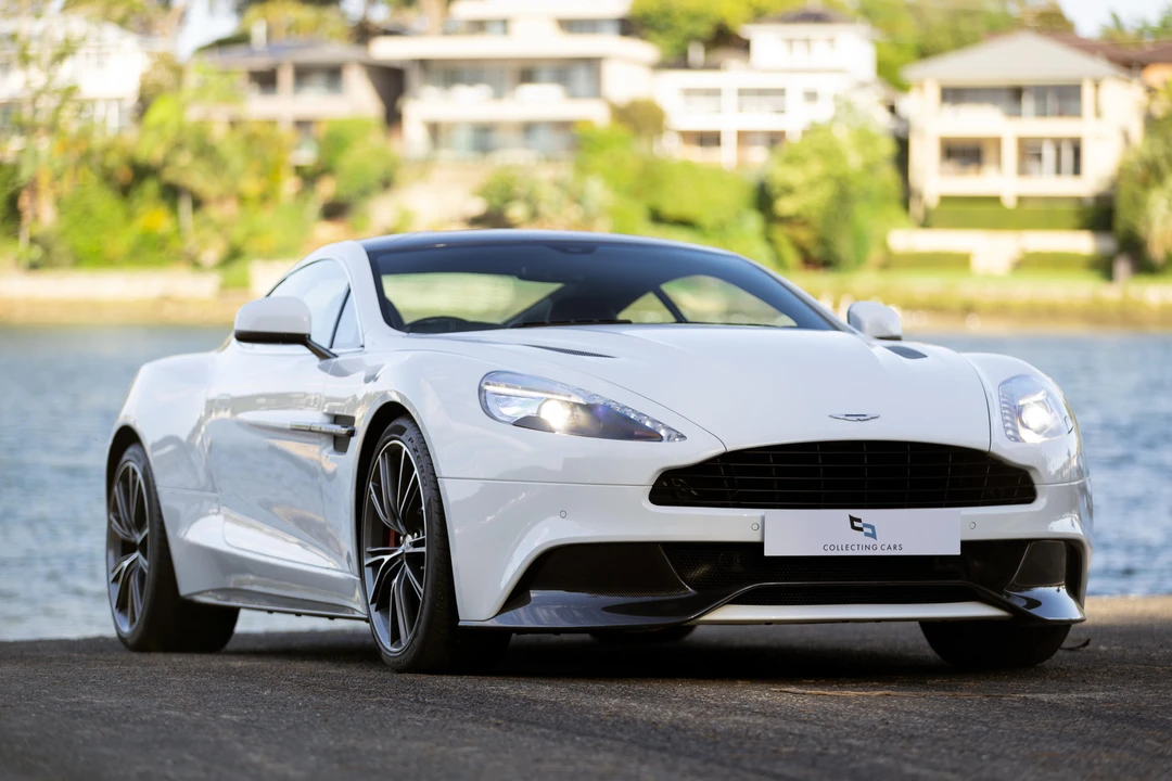 2014 Aston Martin Vanquish 2nd Gen - Image 17 of 31