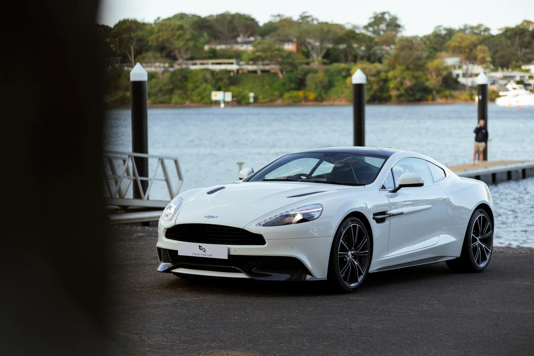 2014 Aston Martin Vanquish 2nd Gen - Image 19 of 31