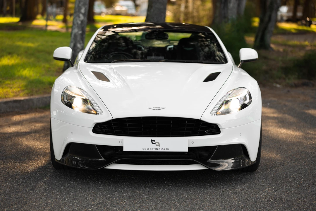 2014 Aston Martin Vanquish 2nd Gen - Image 10 of 31