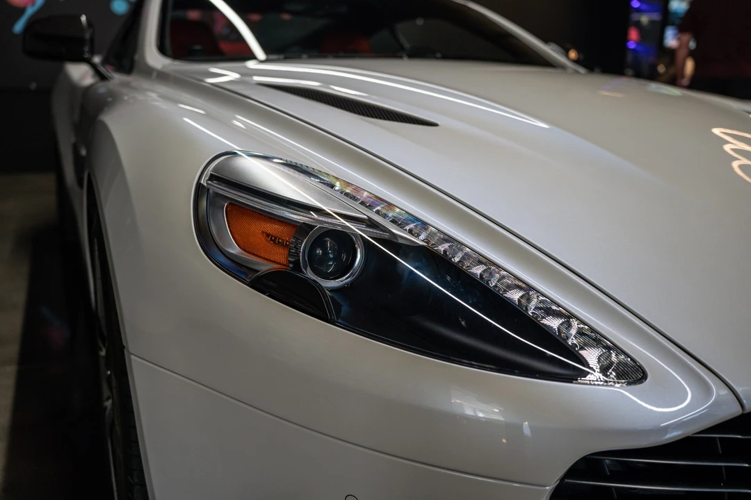 2014 Aston Martin Vanquish 2nd Gen - Image 17 of 25