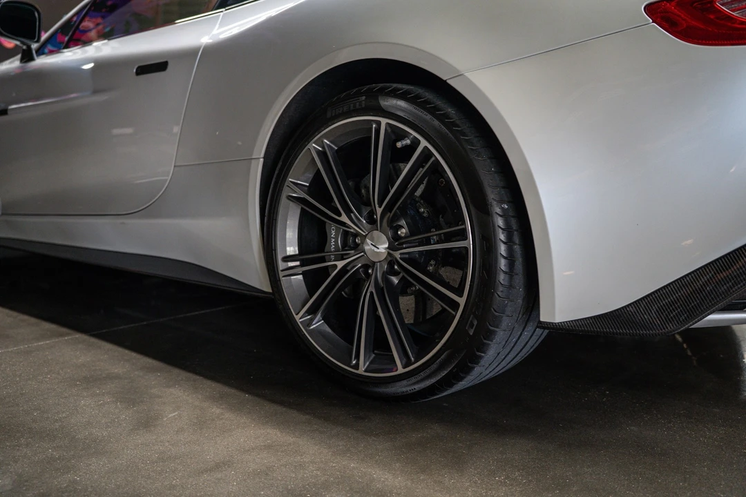 2014 Aston Martin Vanquish 2nd Gen - Image 22 of 25