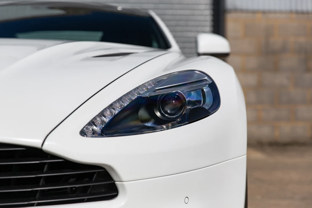 2014 Aston Martin Vanquish 2nd Gen - Image 28 of 31