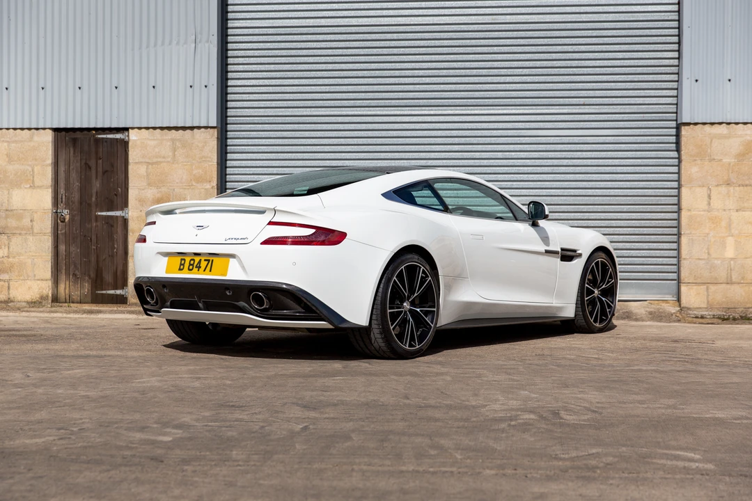 2014 Aston Martin Vanquish 2nd Gen - Image 16 of 31