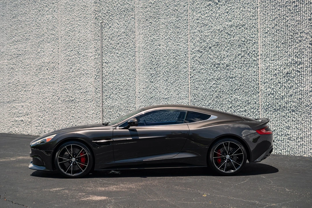 2014 Aston Martin Vanquish 2nd Gen - Image 31 of 31