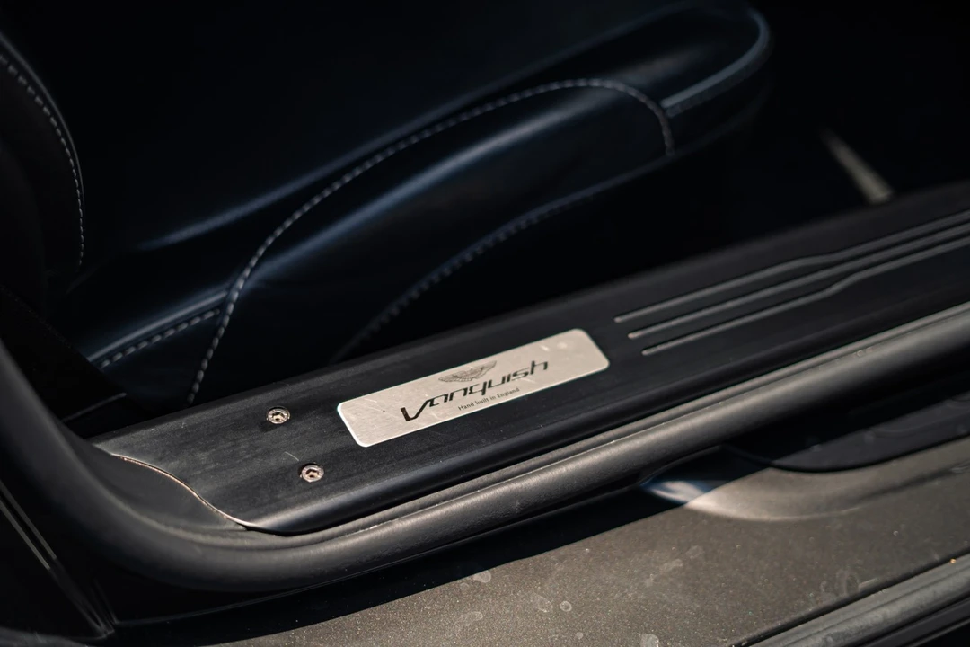 2014 Aston Martin Vanquish 2nd Gen - Image 28 of 31