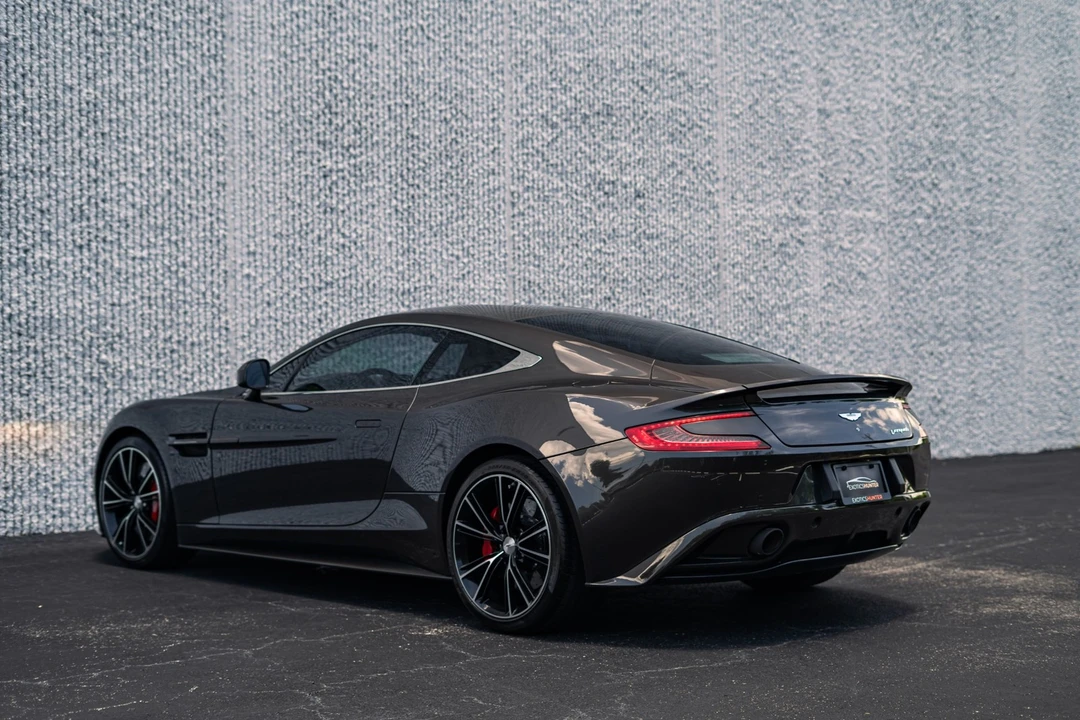 2014 Aston Martin Vanquish 2nd Gen - Image 21 of 31
