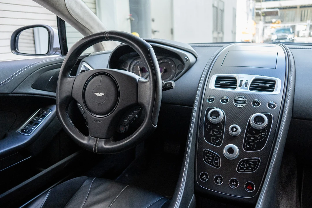 2014 Aston Martin Vanquish 2nd Gen - Image 11 of 31