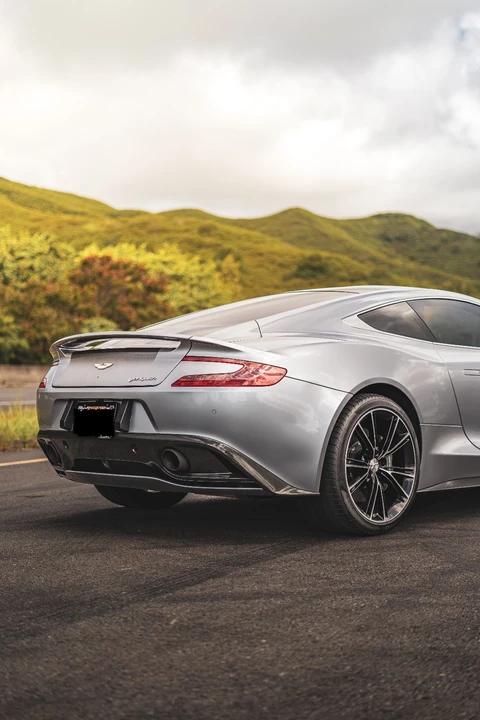 2014 Aston Martin Vanquish 2nd Gen - Image 28 of 31