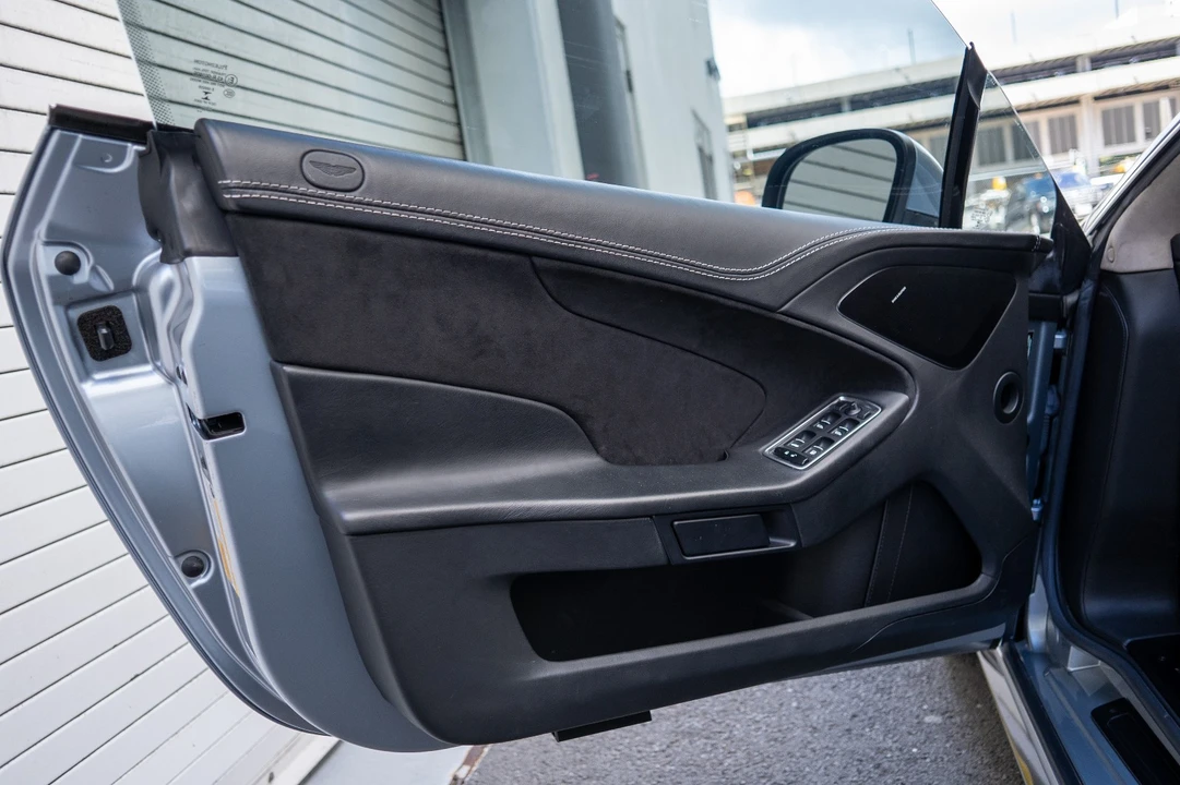 2014 Aston Martin Vanquish 2nd Gen - Image 17 of 31