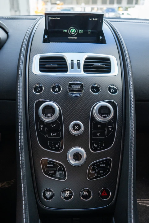 2014 Aston Martin Vanquish 2nd Gen - Image 15 of 31