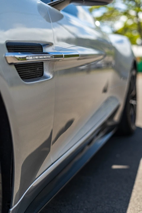 2014 Aston Martin Vanquish 2nd Gen - Image 25 of 31