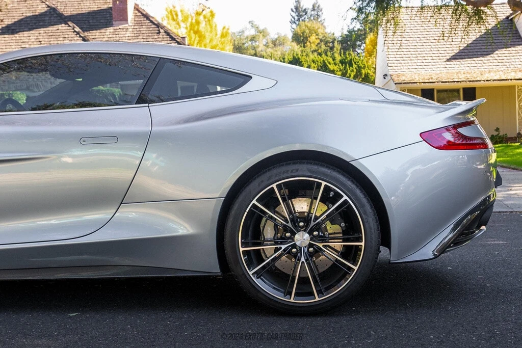 2014 Aston Martin Vanquish 2nd Gen - Image 5 of 12
