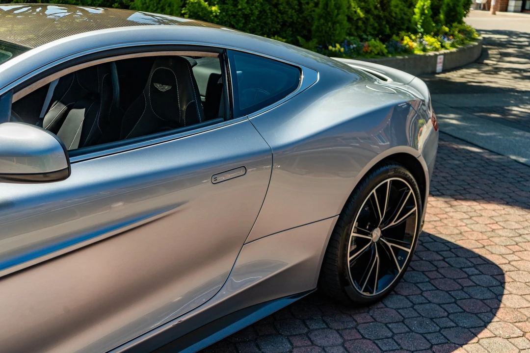 2014 Aston Martin Vanquish 2nd Gen - Image 24 of 31