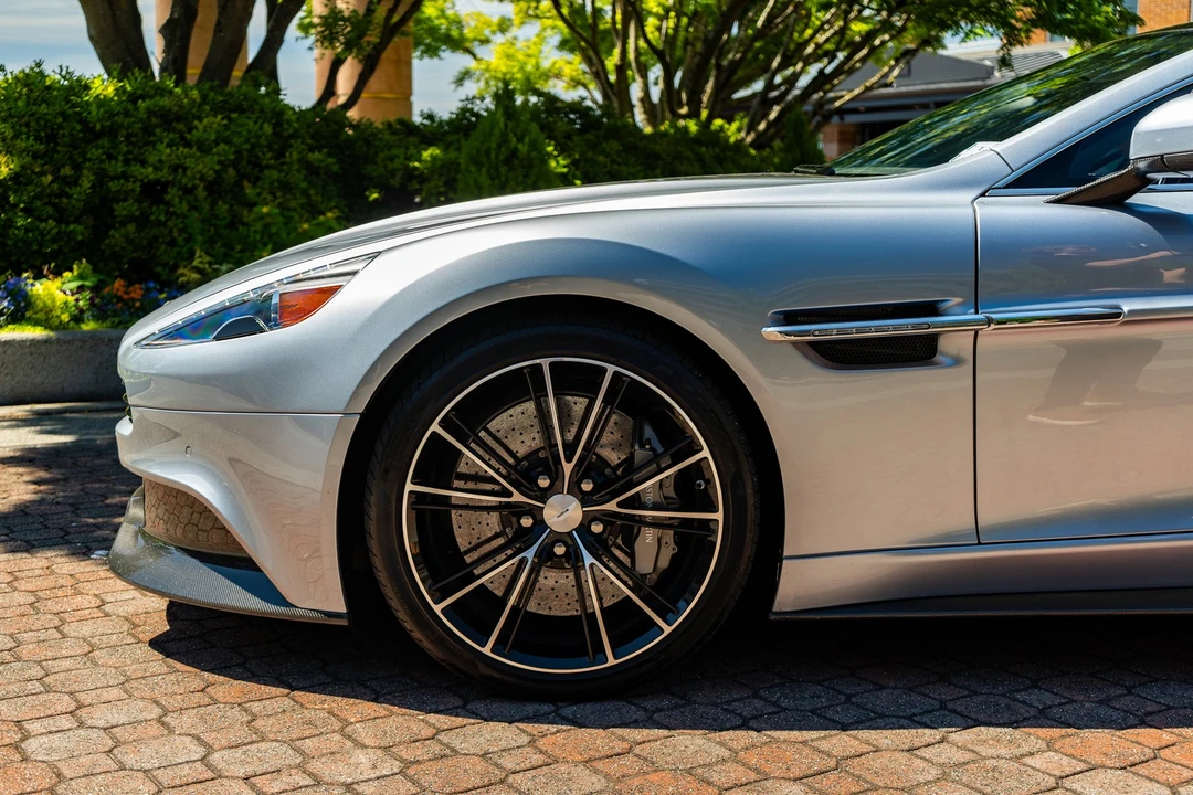 2014 Aston Martin Vanquish 2nd Gen - Image 3 of 31