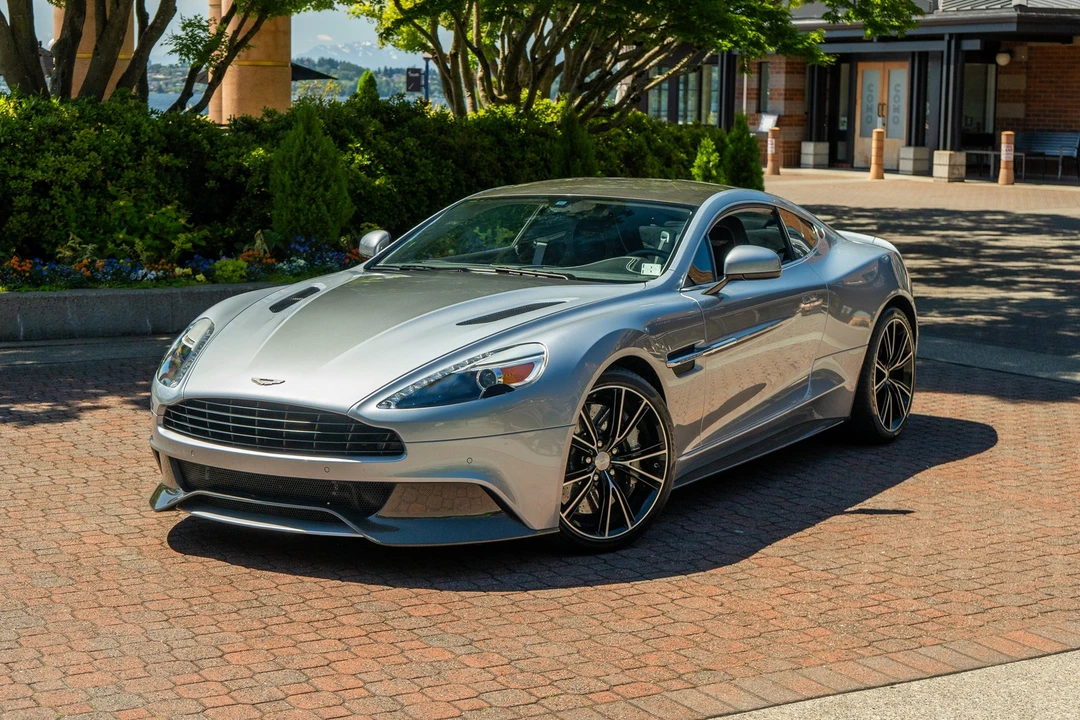 2014 Aston Martin Vanquish 2nd Gen - Image 21 of 31