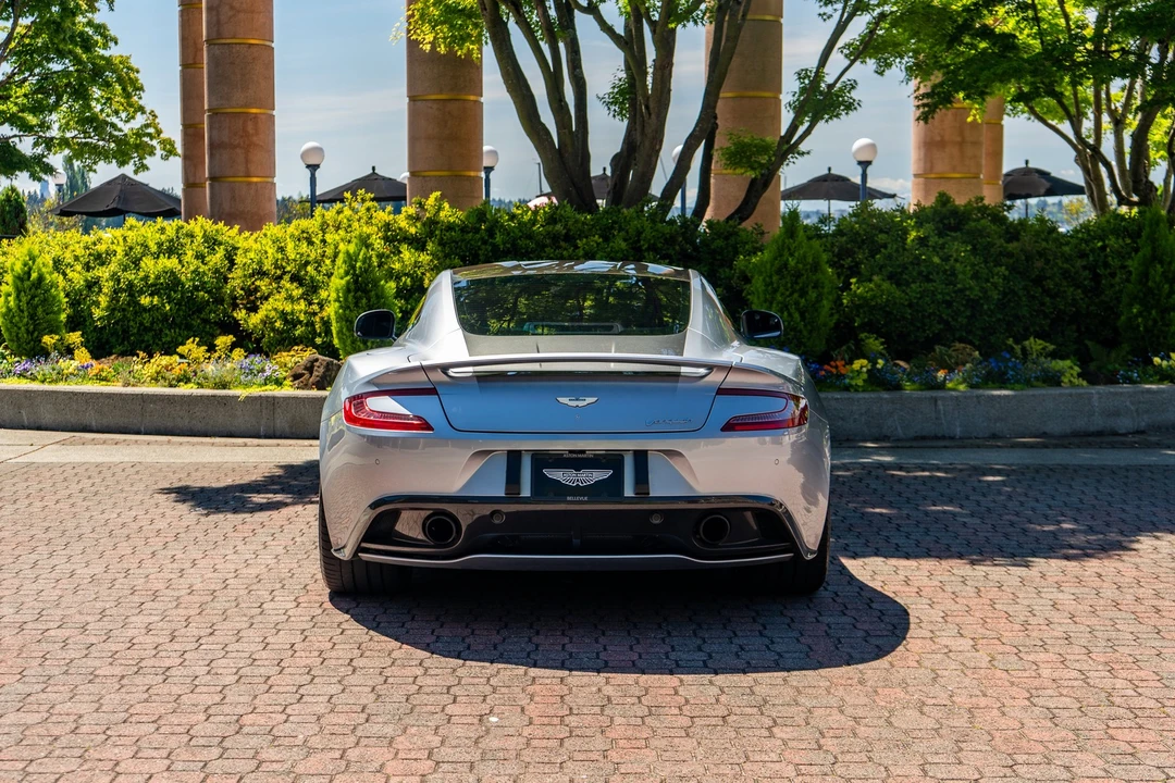 2014 Aston Martin Vanquish 2nd Gen - Image 26 of 31
