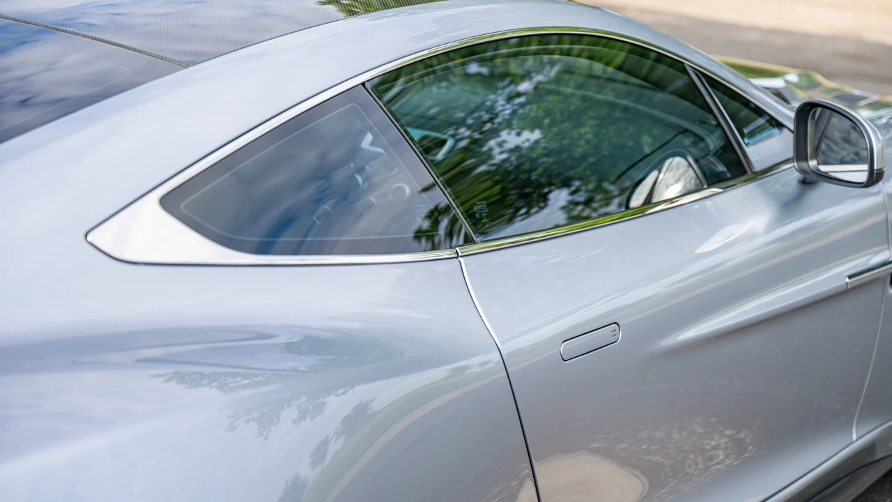 2014 Aston Martin Vanquish 2nd Gen - Image 24 of 31