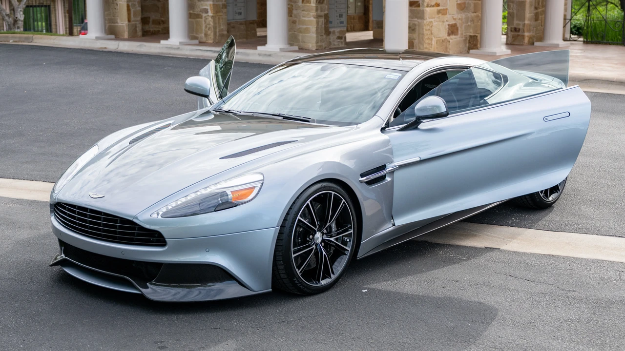 2014 Aston Martin Vanquish 2nd Gen - Image 10 of 31