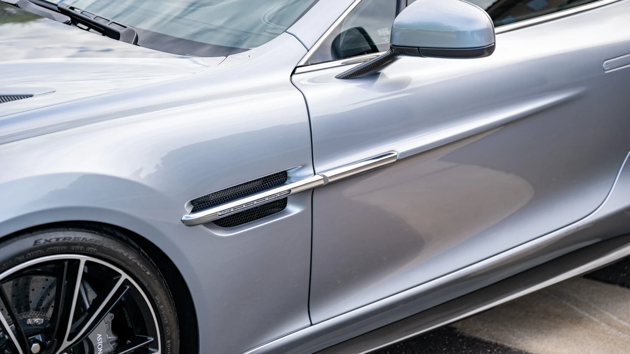 2014 Aston Martin Vanquish 2nd Gen - Image 30 of 31