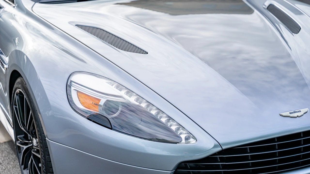 2014 Aston Martin Vanquish 2nd Gen - Image 28 of 31