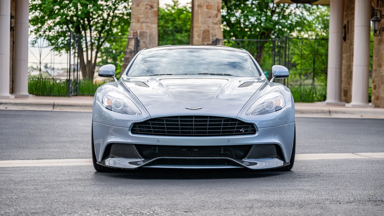 2014 Aston Martin Vanquish 2nd Gen - Image 2 of 31
