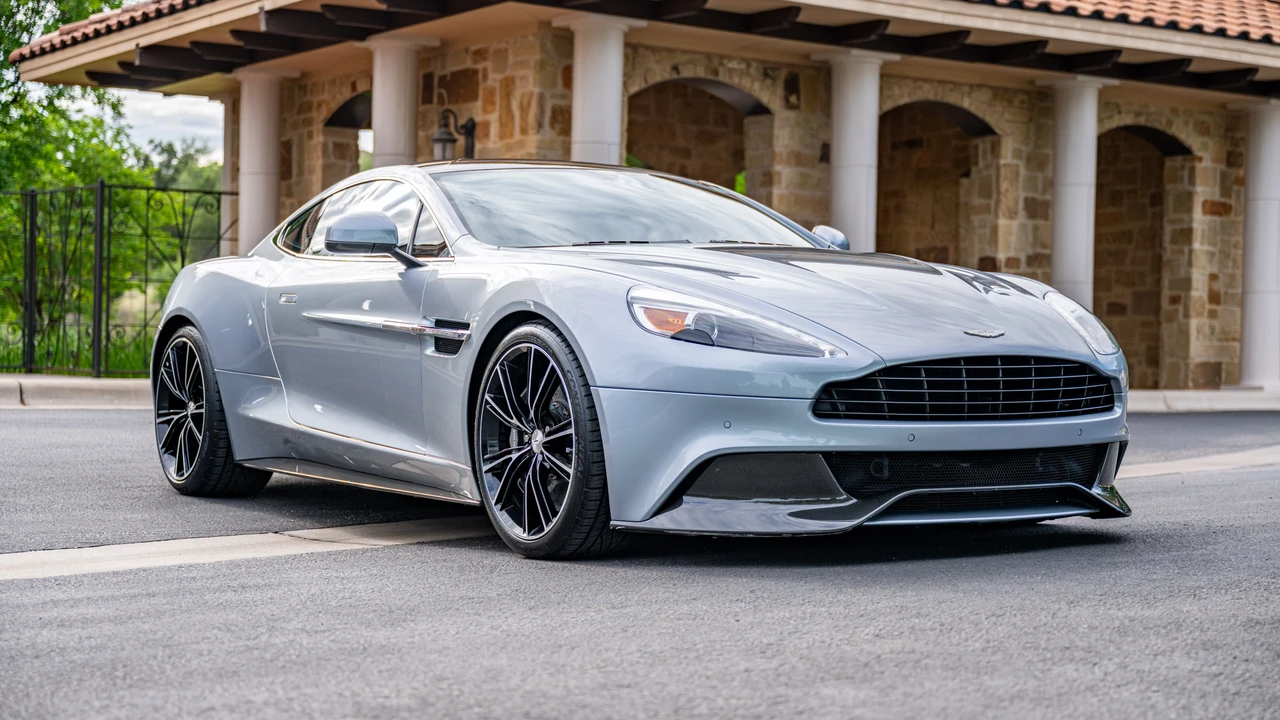 2014 Aston Martin Vanquish 2nd Gen - Image 3 of 31