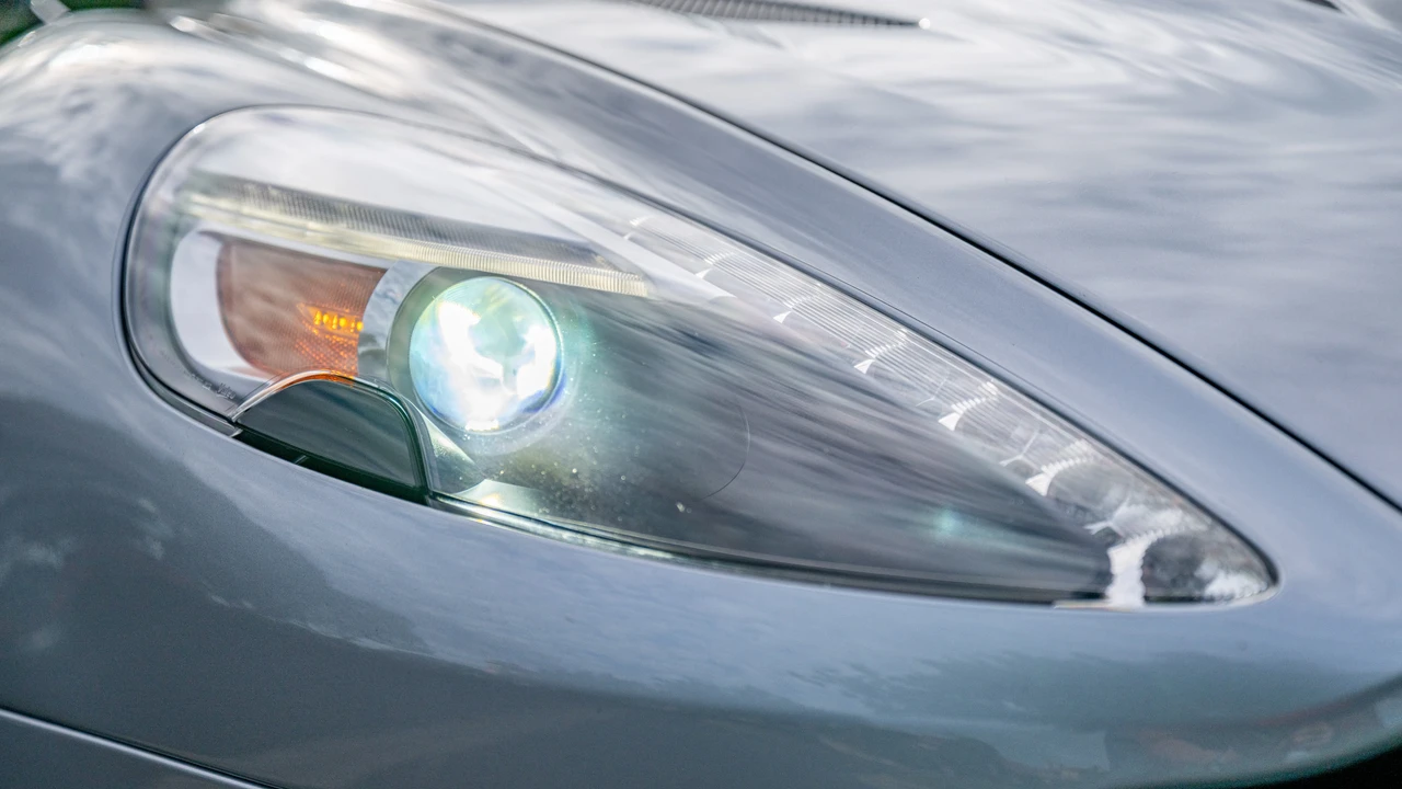 2014 Aston Martin Vanquish 2nd Gen - Image 13 of 31