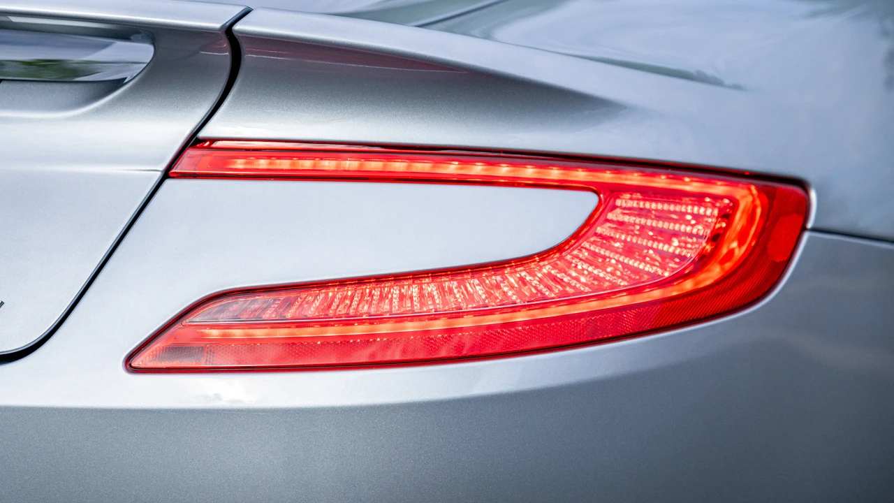 2014 Aston Martin Vanquish 2nd Gen - Image 17 of 31