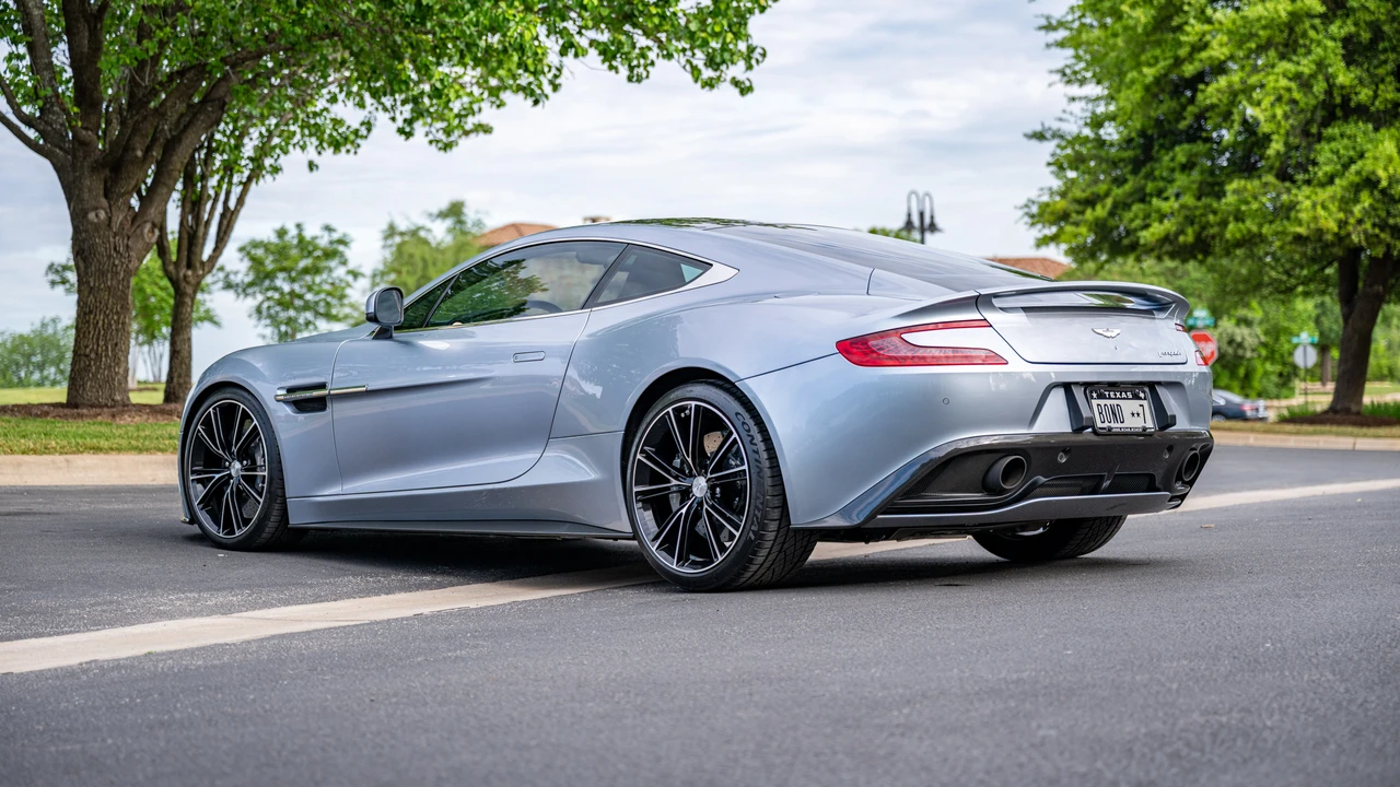 2014 Aston Martin Vanquish 2nd Gen - Image 7 of 31