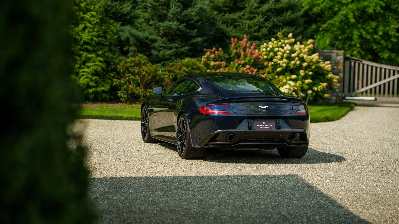 2014 Aston Martin Vanquish 2nd Gen - Image 14 of 31