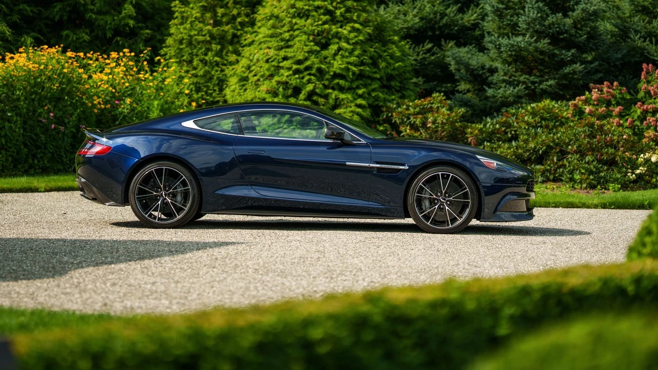 2014 Aston Martin Vanquish 2nd Gen - Image 5 of 31