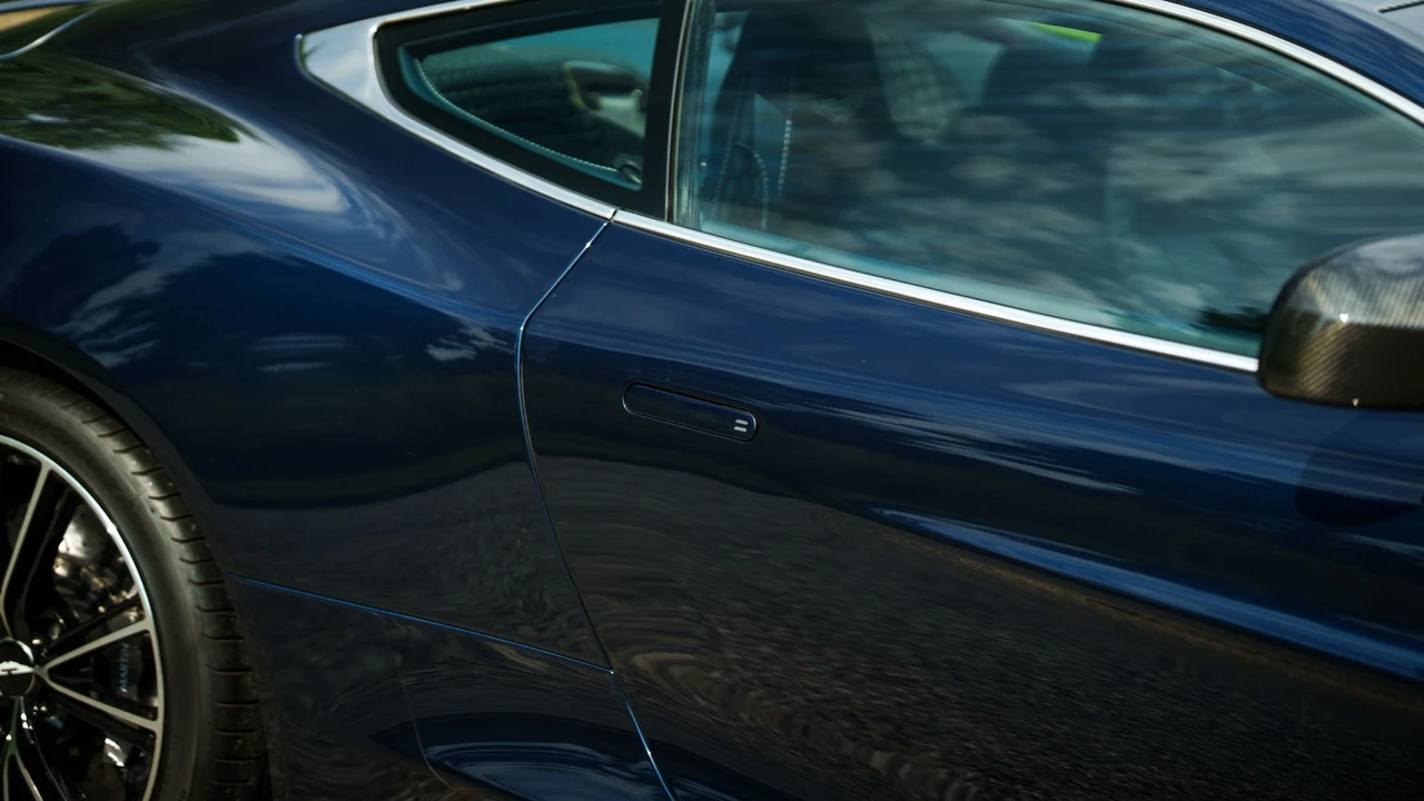 2014 Aston Martin Vanquish 2nd Gen - Image 29 of 31