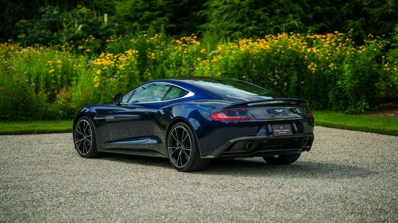 2014 Aston Martin Vanquish 2nd Gen - Image 17 of 31