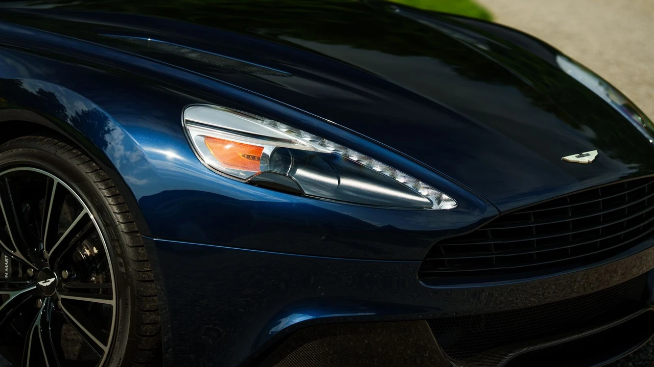 2014 Aston Martin Vanquish 2nd Gen - Image 21 of 31