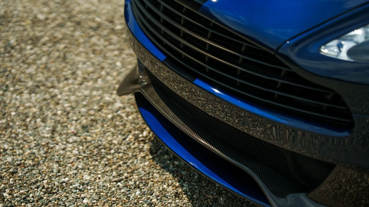 2014 Aston Martin Vanquish 2nd Gen - Image 27 of 31