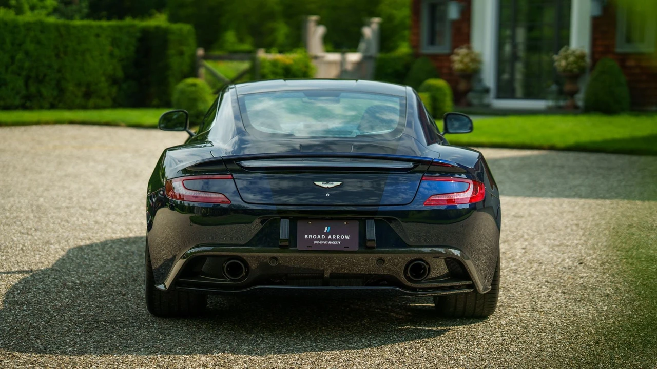 2014 Aston Martin Vanquish 2nd Gen - Image 12 of 31