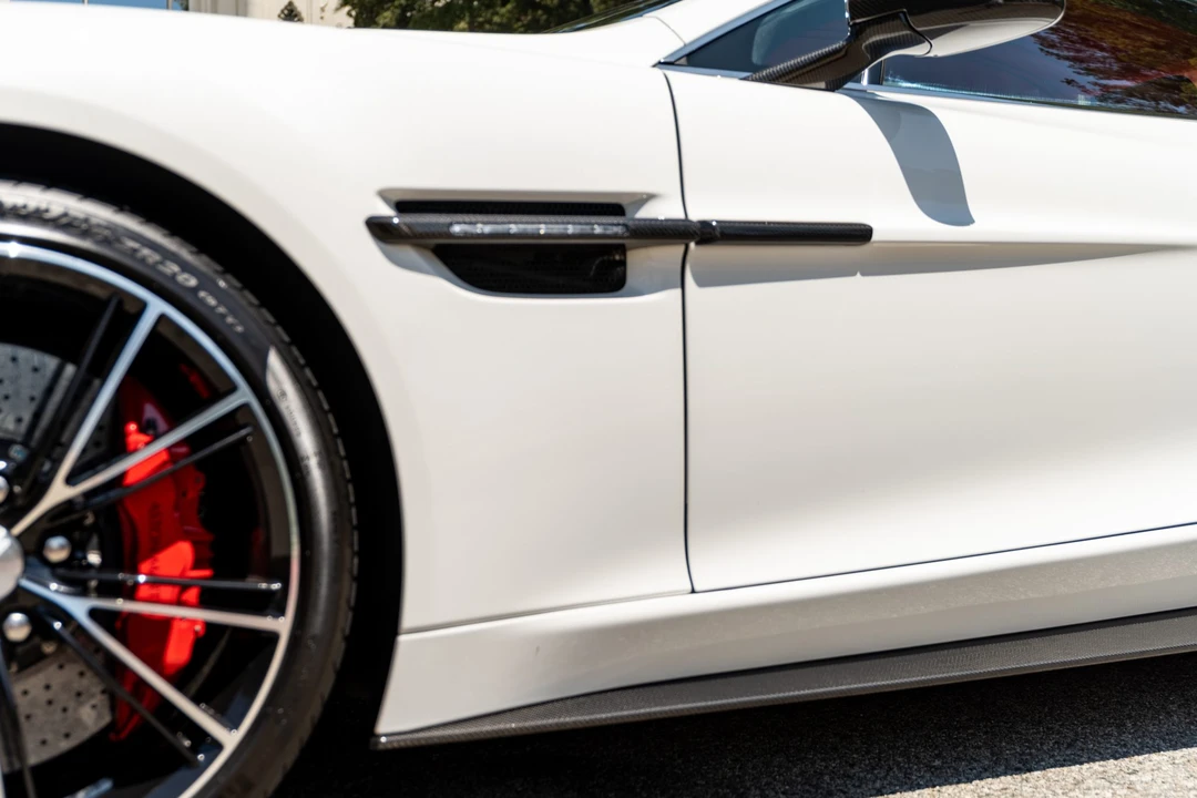 2014 Aston Martin Vanquish 2nd Gen - Image 30 of 31