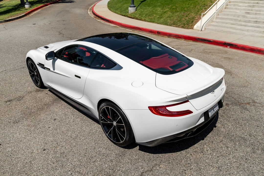 2014 Aston Martin Vanquish 2nd Gen - Image 15 of 31