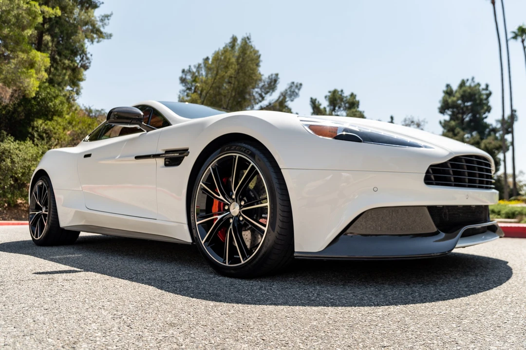 2014 Aston Martin Vanquish 2nd Gen - Image 7 of 31