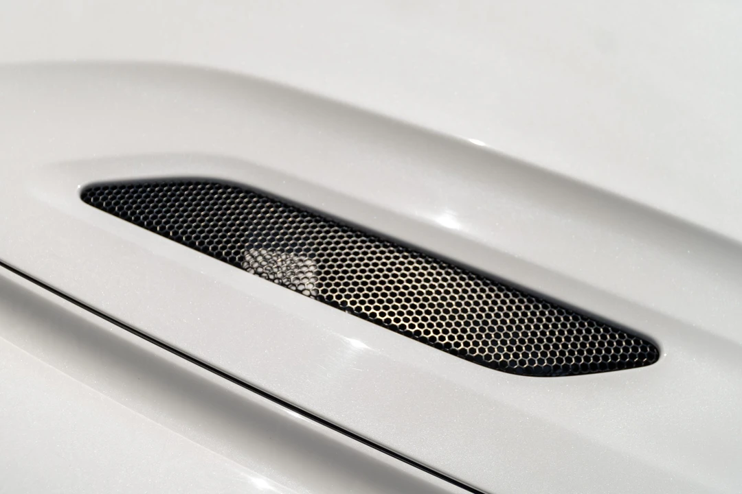 2014 Aston Martin Vanquish 2nd Gen - Image 28 of 31