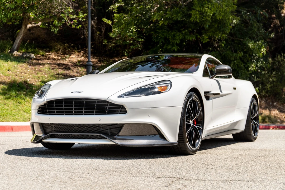 2014 Aston Martin Vanquish 2nd Gen - Image 2 of 31