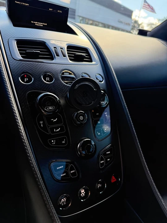 2014 Aston Martin Vanquish 2nd Gen - Image 15 of 19