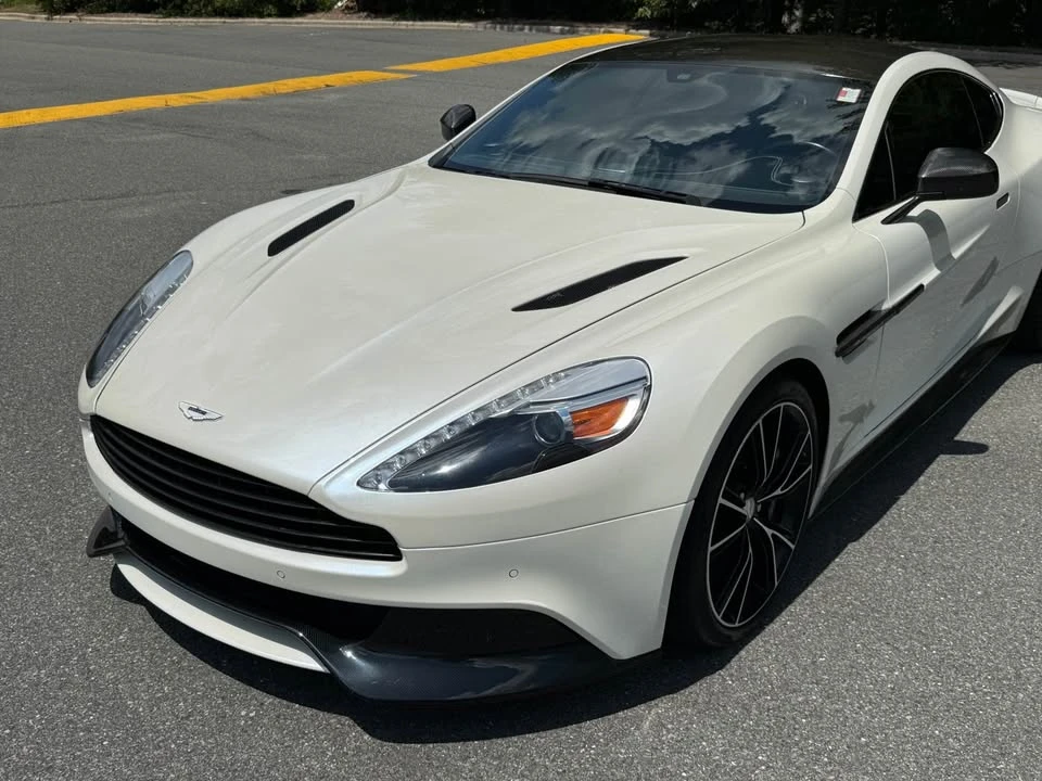 2014 Aston Martin Vanquish 2nd Gen - Image 10 of 20