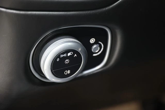 2014 Aston Martin Vanquish 2nd Gen - Image 25 of 31