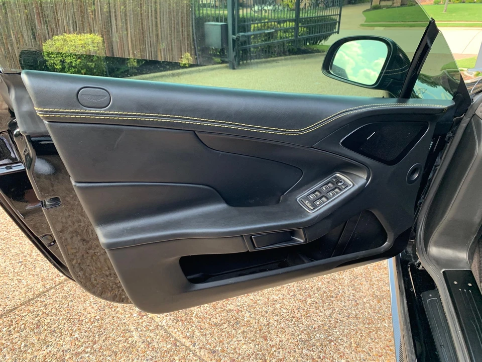 2014 Aston Martin Vanquish 2nd Gen - Image 28 of 31