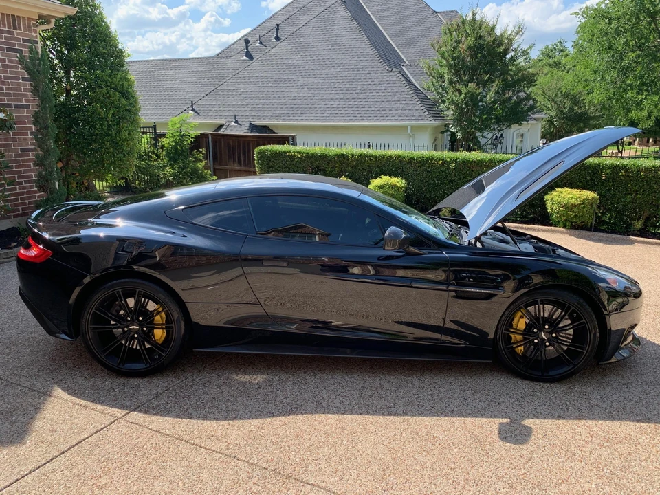 2014 Aston Martin Vanquish 2nd Gen - Image 19 of 31