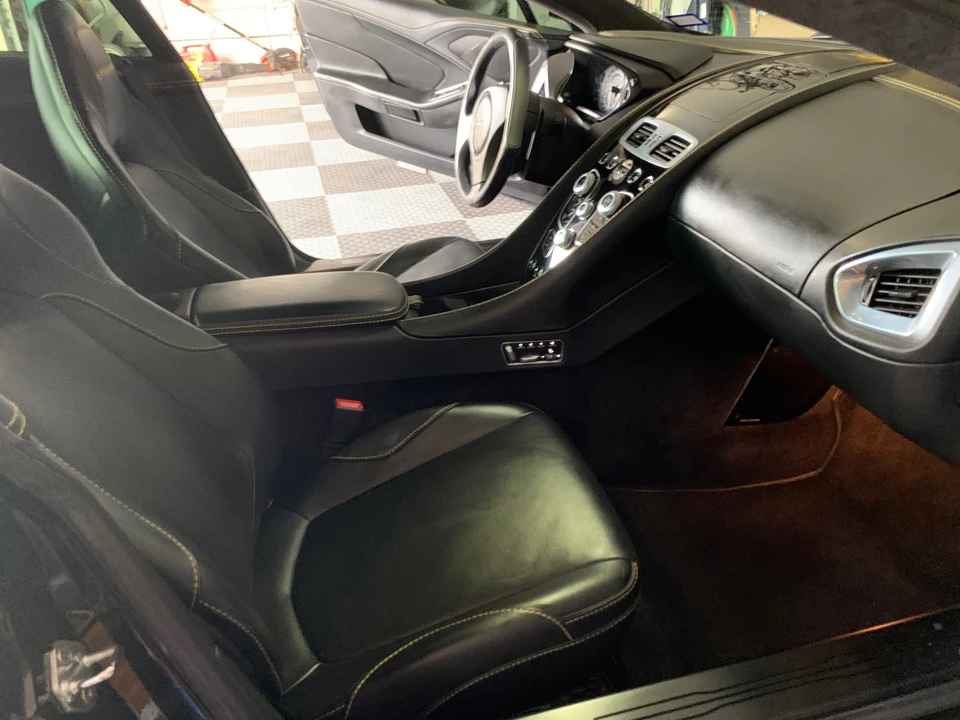 2014 Aston Martin Vanquish 2nd Gen - Image 29 of 31