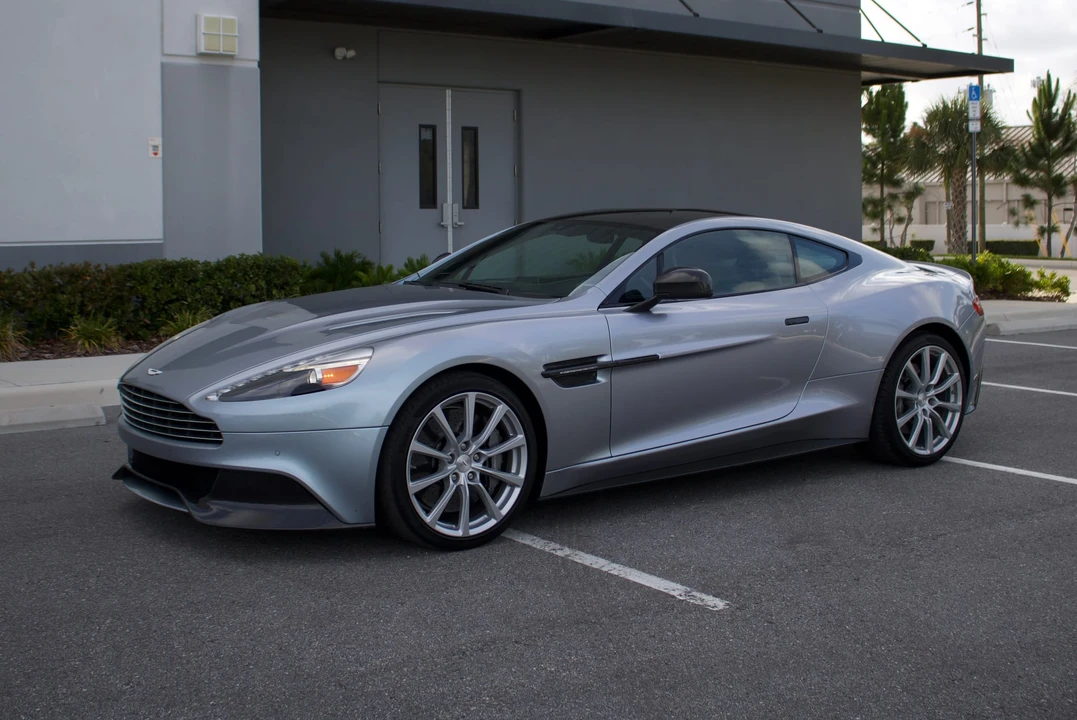2014 Aston Martin Vanquish 2nd Gen - Image 3 of 31
