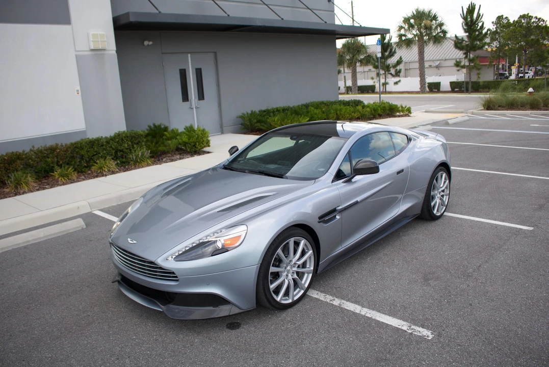 2014 Aston Martin Vanquish 2nd Gen - Image 6 of 31